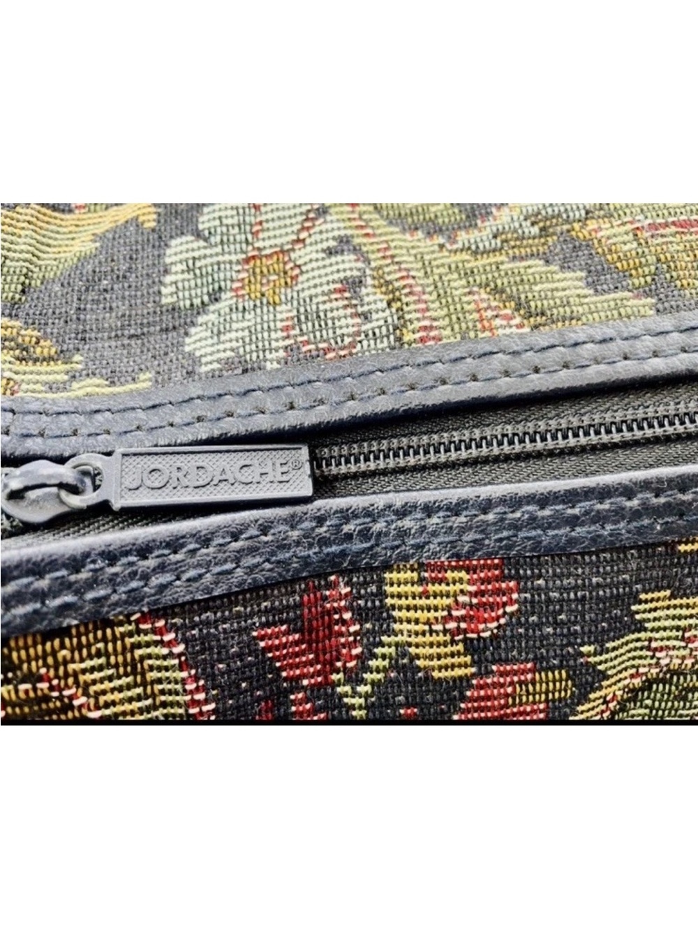 JORDACHE Black Floral Tapestry Luggage Satchel Bag Weekender - Picture 5 of 14